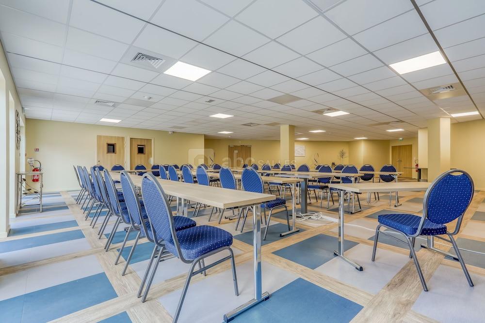 Best Western Plus Hotel Escapade Senlis 桑利斯 外观 照片